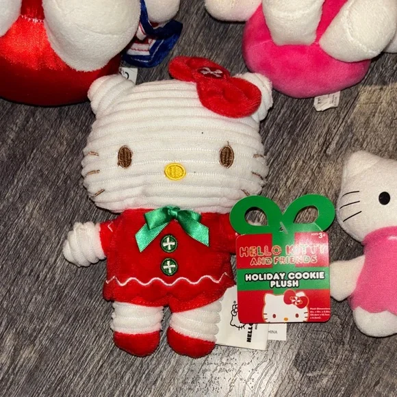 Hello Kitty Plush Bundle 5 pieces - Picture 6 of 6